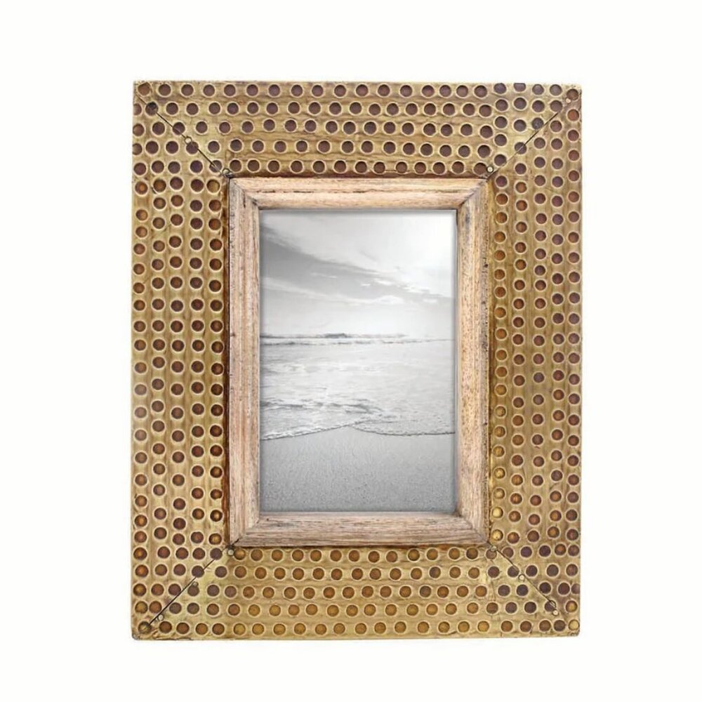 Foreside 4 x 6 Hammered Brass Photo Frame/NWT